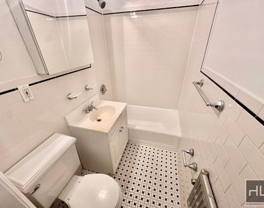 East 84th Street - Photo Thumbnail 3