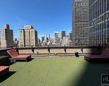 East 39th Street - Photo Thumbnail 4
