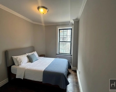 West 53 Street - Photo Thumbnail 1