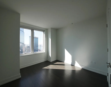 10th Avenue - Photo Thumbnail 4