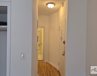 East 83 Street - Photo Thumbnail 10