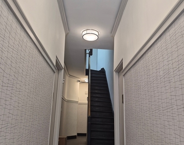 East 83 Street - Photo Thumbnail 12