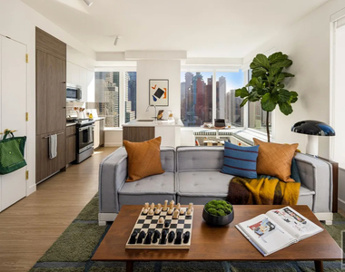 Tenth Avenue - Photo Thumbnail 1