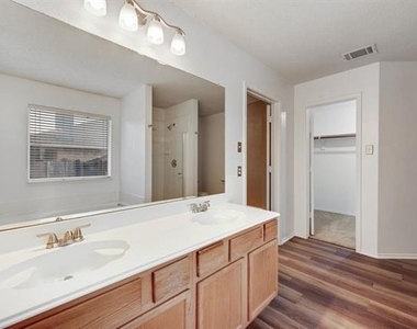 9909 Coolidge Drive - Photo Thumbnail 24