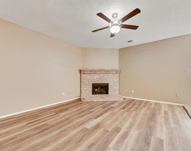 9909 Coolidge Drive - Photo Thumbnail 8