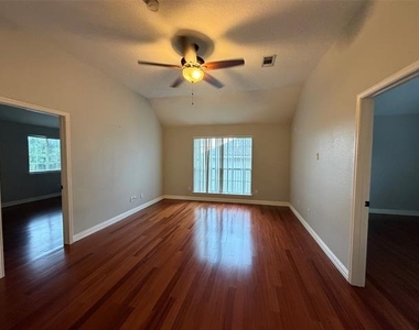 1609 Simsbury Drive - Photo Thumbnail 10