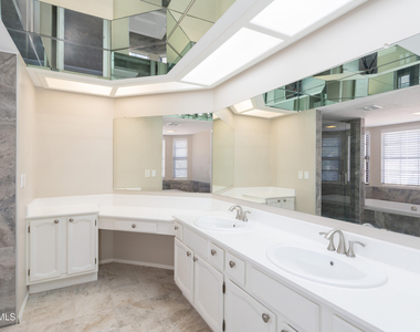 10930 E Hope Drive - Photo Thumbnail 15