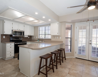 10930 E Hope Drive - Photo Thumbnail 1