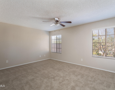 10930 E Hope Drive - Photo Thumbnail 14