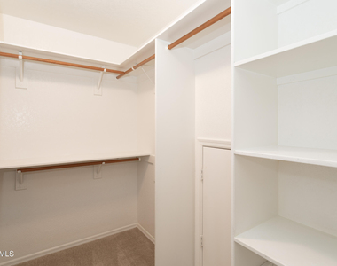 10930 E Hope Drive - Photo Thumbnail 18
