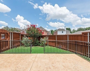 12608 Red Hawk Drive - Photo Thumbnail 18