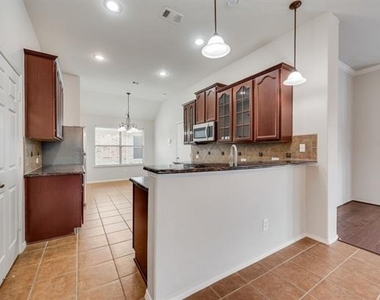 12608 Red Hawk Drive - Photo Thumbnail 9