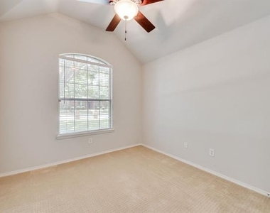 12608 Red Hawk Drive - Photo Thumbnail 17