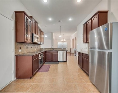 12608 Red Hawk Drive - Photo Thumbnail 10