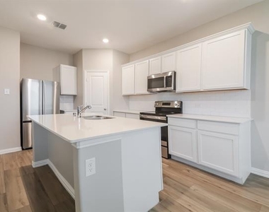 126 Autumn Sage Lane - Photo Thumbnail 7
