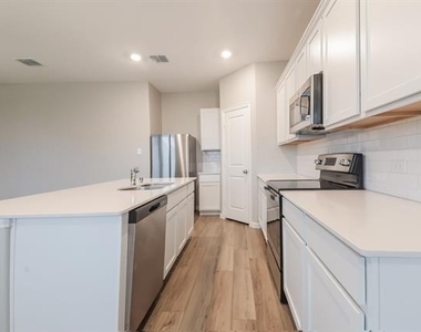 126 Autumn Sage Lane - Photo Thumbnail 8