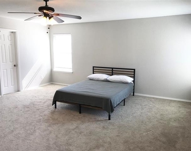 4956 Thorn Hollow Drive - Photo Thumbnail 13