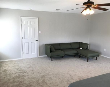 4956 Thorn Hollow Drive - Photo Thumbnail 14