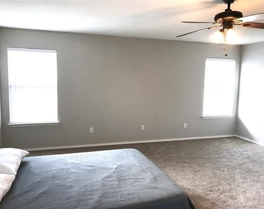 4956 Thorn Hollow Drive - Photo Thumbnail 15