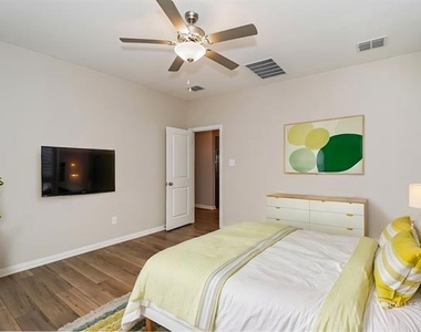 14608 Serrano Ridge Road - Photo Thumbnail 9