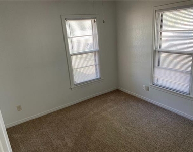 2371 Moore Street - Photo Thumbnail 5