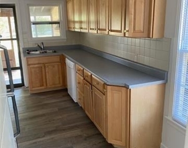 2371 Moore Street - Photo Thumbnail 3