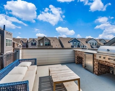 1040 Tea Olive Lane - Photo Thumbnail 11
