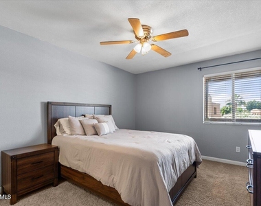 5995 N 78th Street - Photo Thumbnail 4