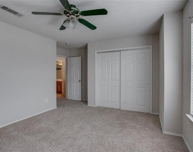 7808 Silver Sage Drive - Photo Thumbnail 11