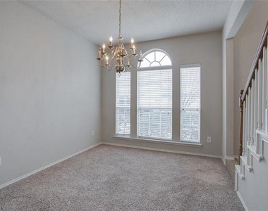 7808 Silver Sage Drive - Photo Thumbnail 5