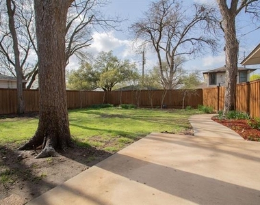 717 Greenleaf Drive - Photo Thumbnail 25