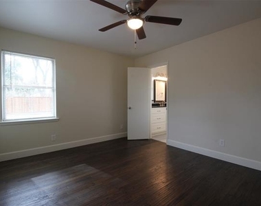 717 Greenleaf Drive - Photo Thumbnail 10
