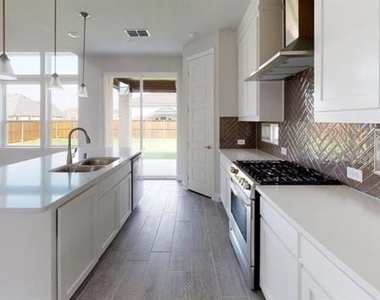 1412 Anna Marie Lane - Photo Thumbnail 3