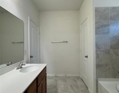 8712 Antelope Flat Lane - Photo Thumbnail 12