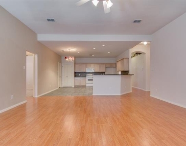 1133 Hillwood Drive - Photo Thumbnail 11