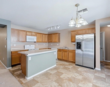 2655 S Sailors Way - Photo Thumbnail 3