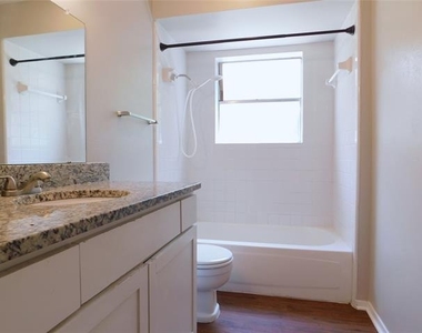 217 Mockingbird Lane - Photo Thumbnail 14