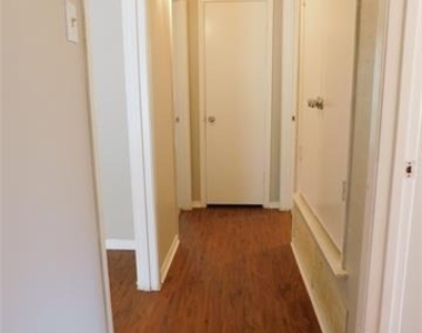 217 Mockingbird Lane - Photo Thumbnail 6