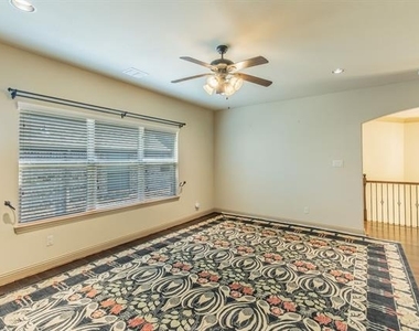 7565 Rawlins Lane - Photo Thumbnail 34