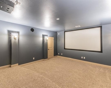 7565 Rawlins Lane - Photo Thumbnail 35