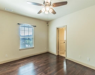 7565 Rawlins Lane - Photo Thumbnail 23