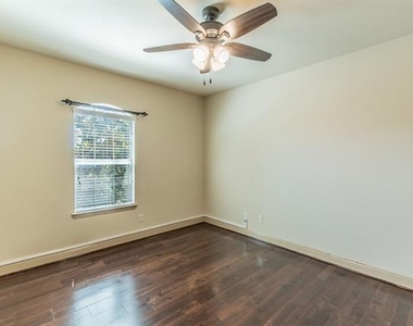 7565 Rawlins Lane - Photo Thumbnail 24