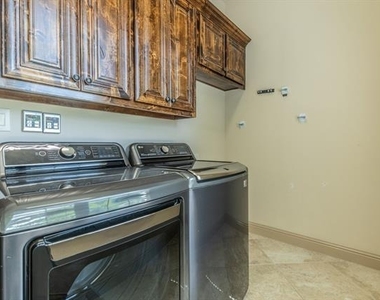 7565 Rawlins Lane - Photo Thumbnail 30