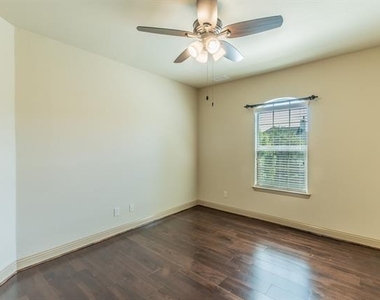 7565 Rawlins Lane - Photo Thumbnail 22