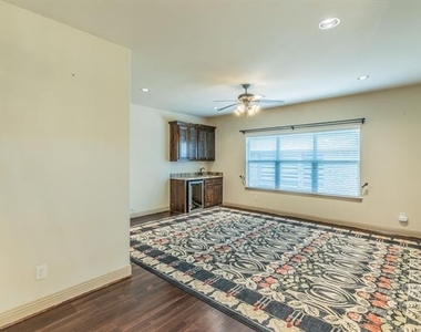 7565 Rawlins Lane - Photo Thumbnail 33