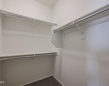 2470 W Warren Drive - Photo Thumbnail 28