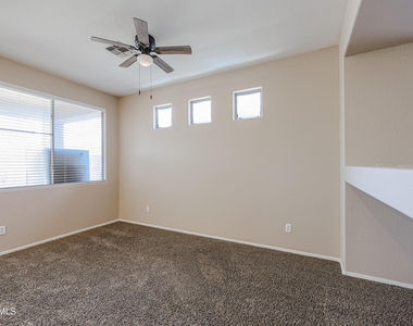 2470 W Warren Drive - Photo Thumbnail 5