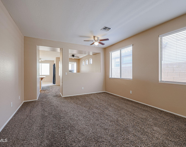 2470 W Warren Drive - Photo Thumbnail 16