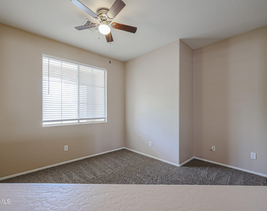 2470 W Warren Drive - Photo Thumbnail 19