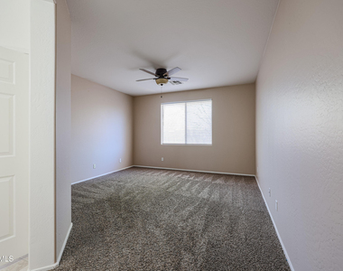 2470 W Warren Drive - Photo Thumbnail 29